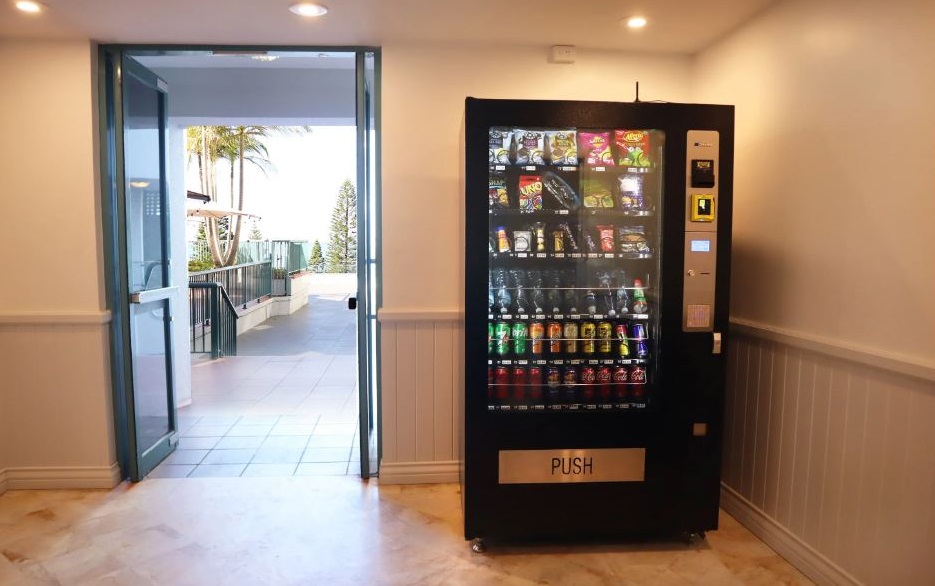 وندینگ ماشین در هتل